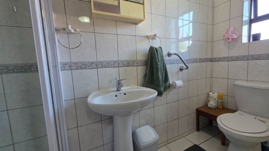 2 Bedroom Property for Sale in Fonteine Park Western Cape